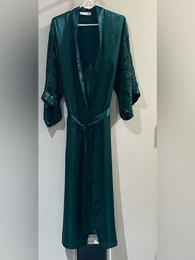 VTG Val Mode Silk Emerald Green Lingerie Long Satin Robe and night gown